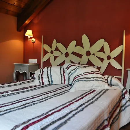 Casa Montse تورلا