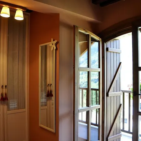 Apartament Casa Montse *