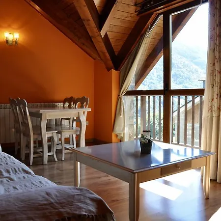 Casa Montse Torla