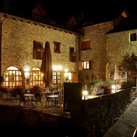 Apartament Casa Montse *