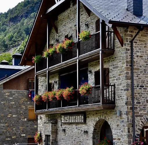 Apartament Casa Montse *